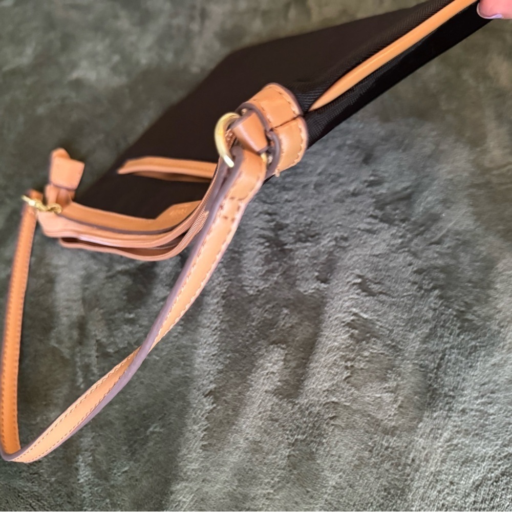 Tutilo canvas purse. - Picture 3 of 6